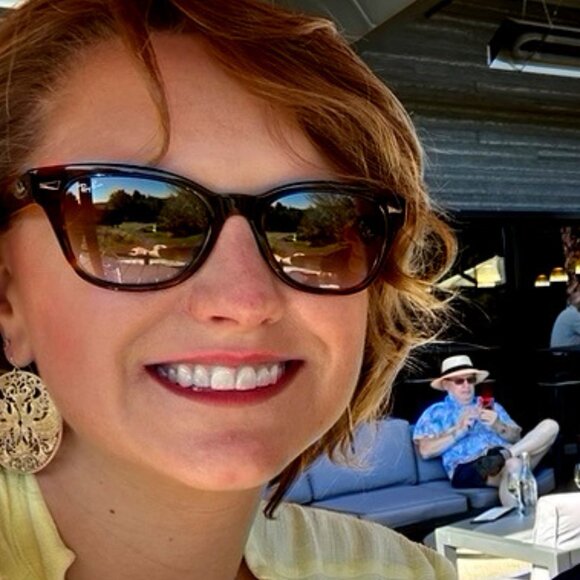 Meet your Posher, Brianna - Picture 1 of 1